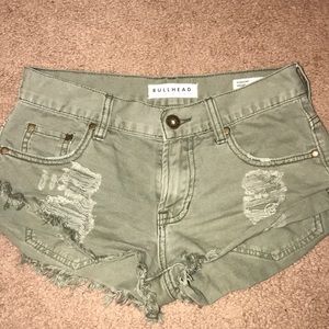 Bullhead slouchy short